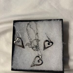 Elegant Silver Heart Jewelry Set